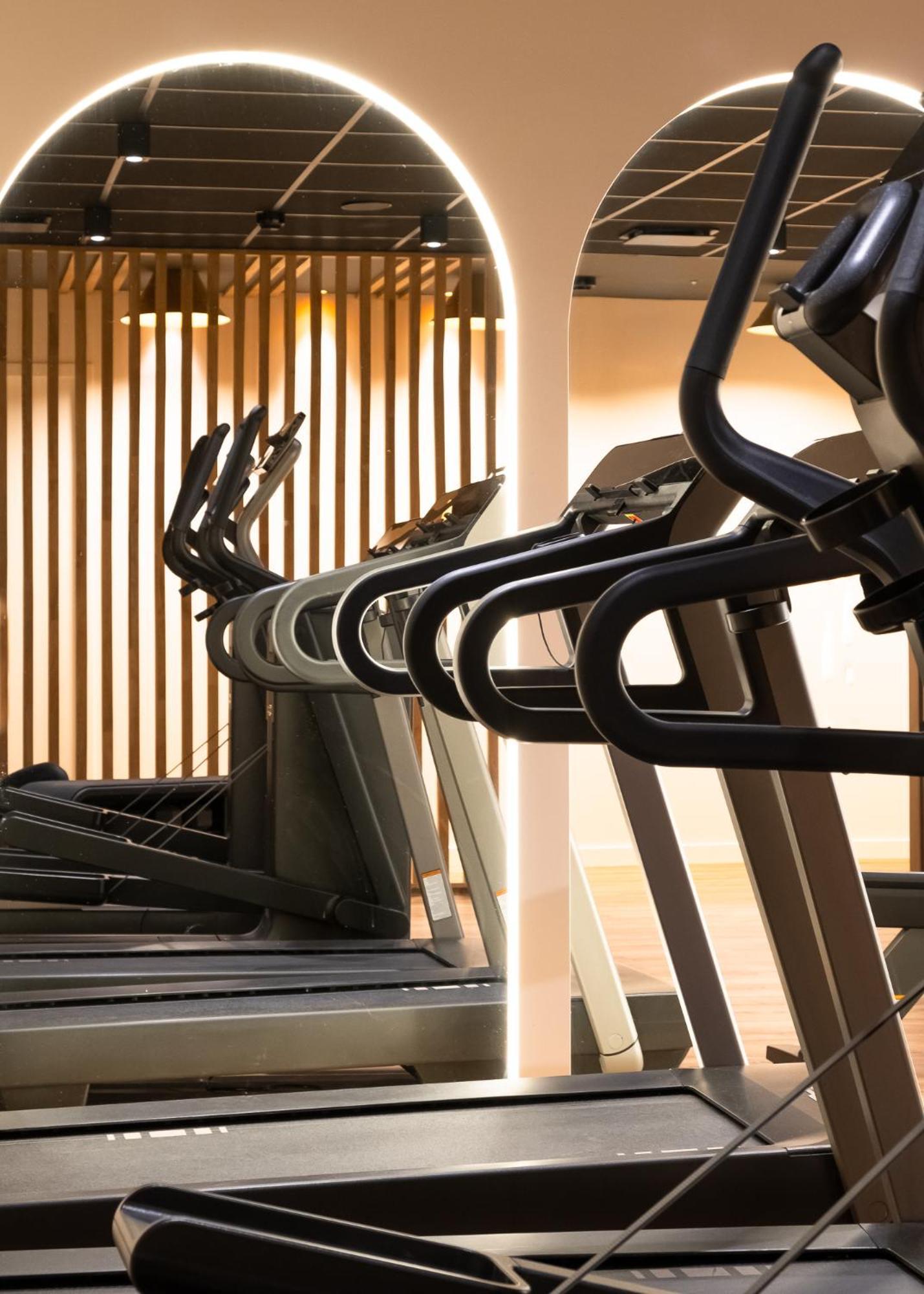 Mercure Saint-Lary エクステリア 写真