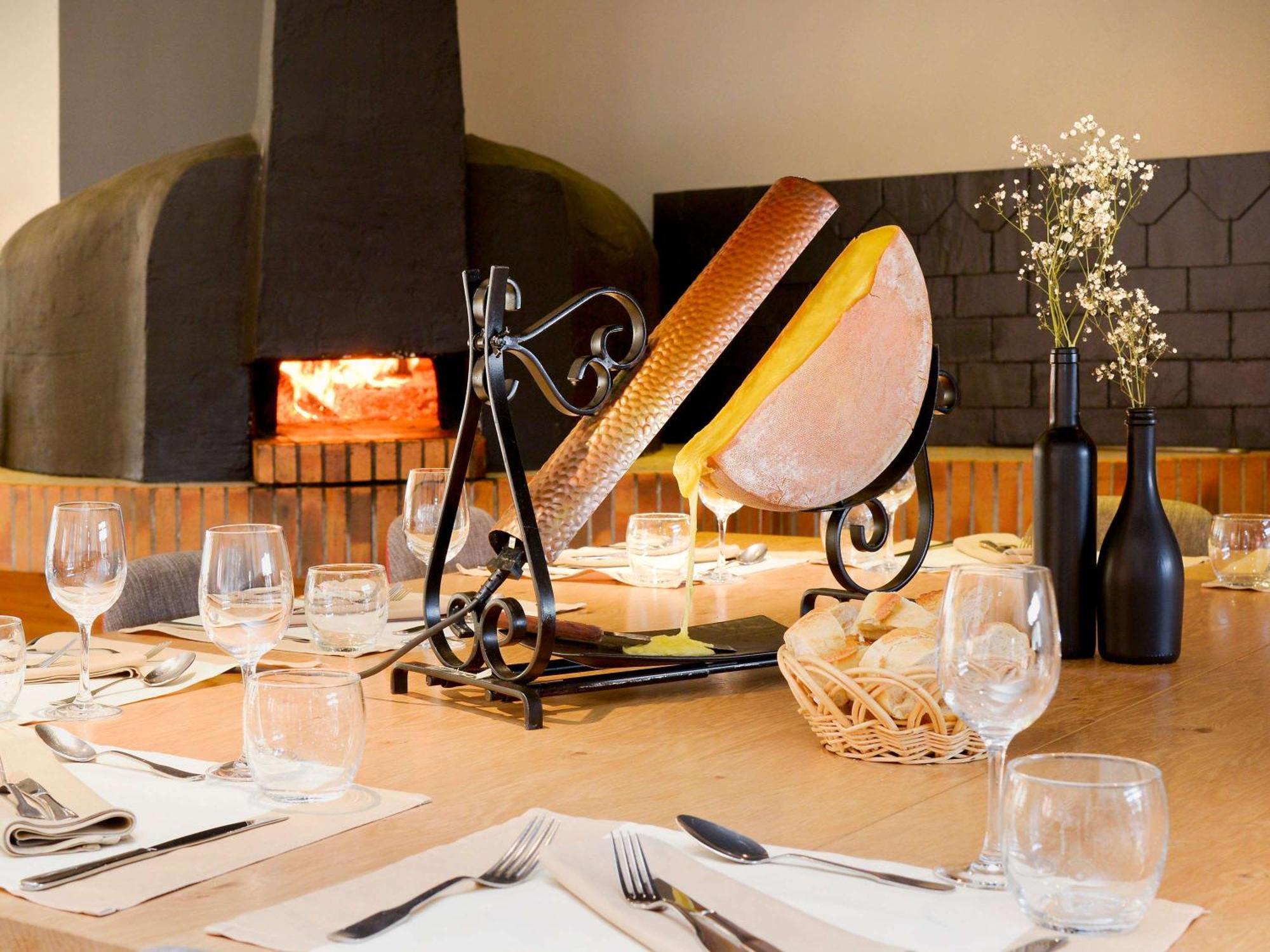 Mercure Saint-Lary エクステリア 写真