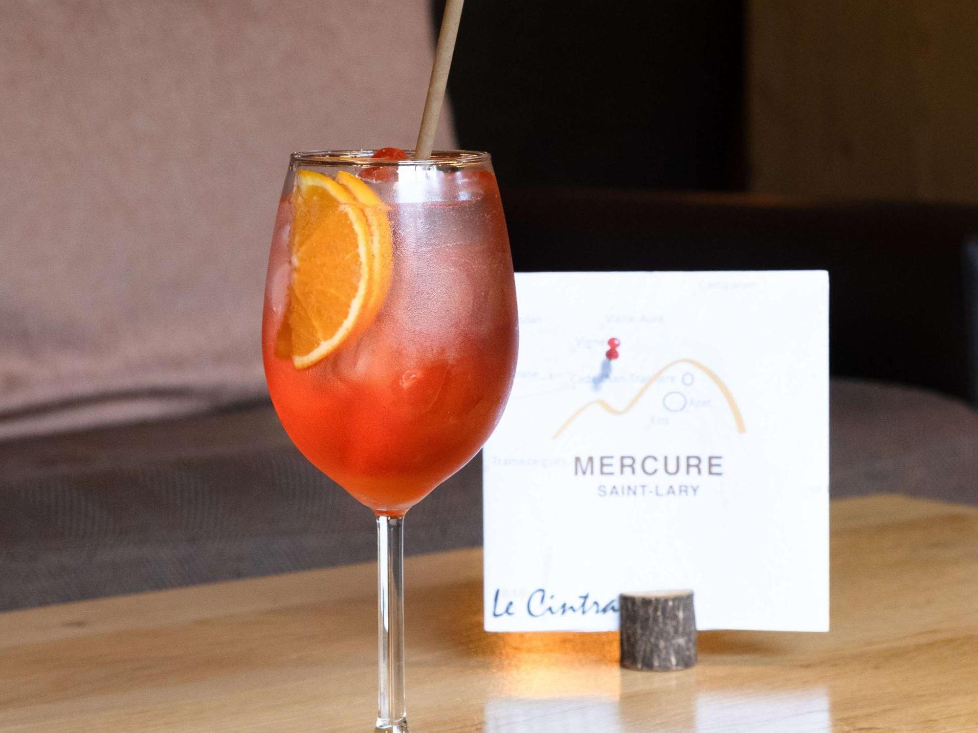 Mercure Saint-Lary エクステリア 写真